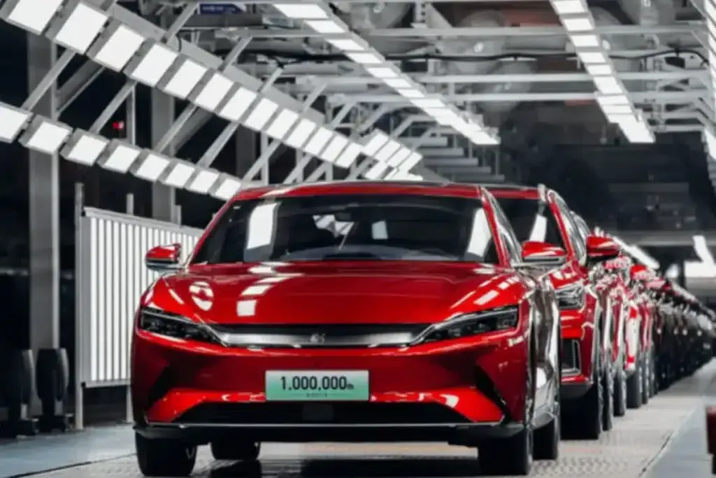 BYD revoluciona la carga de coches eléctricos con supercargadores ultra rápidos