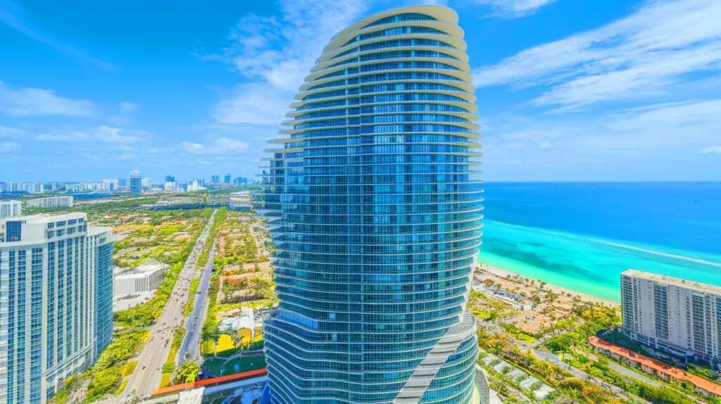 innovación sostenible en el corazón de Miami: The Residences at 1428 Brickell