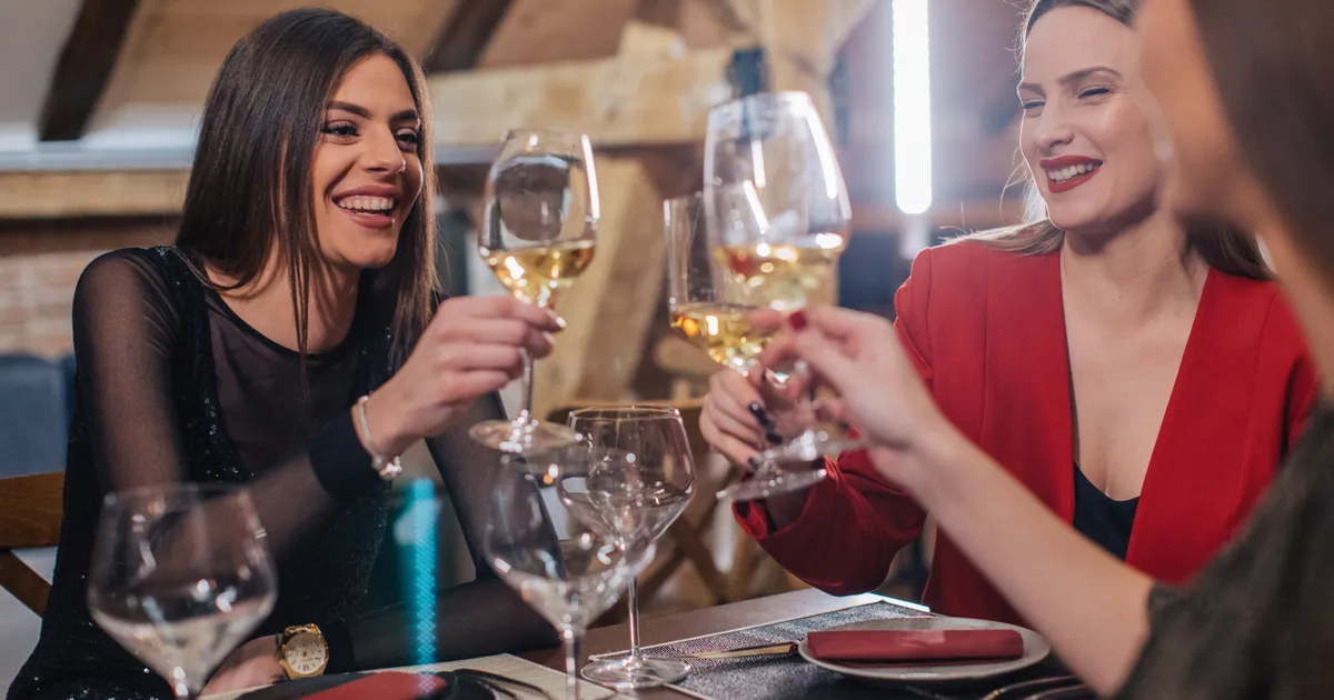 Explorando el mundo del vino en restaurantes de lujo